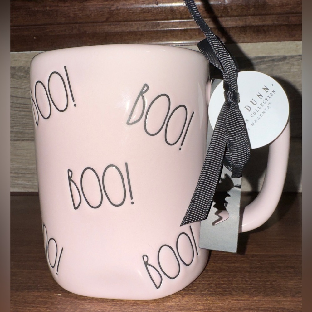 SUPER CUTE 🥰 RAE DUNN HALLOWEEN PINK BOO ALL OVER THE MUG ☕️- NEW